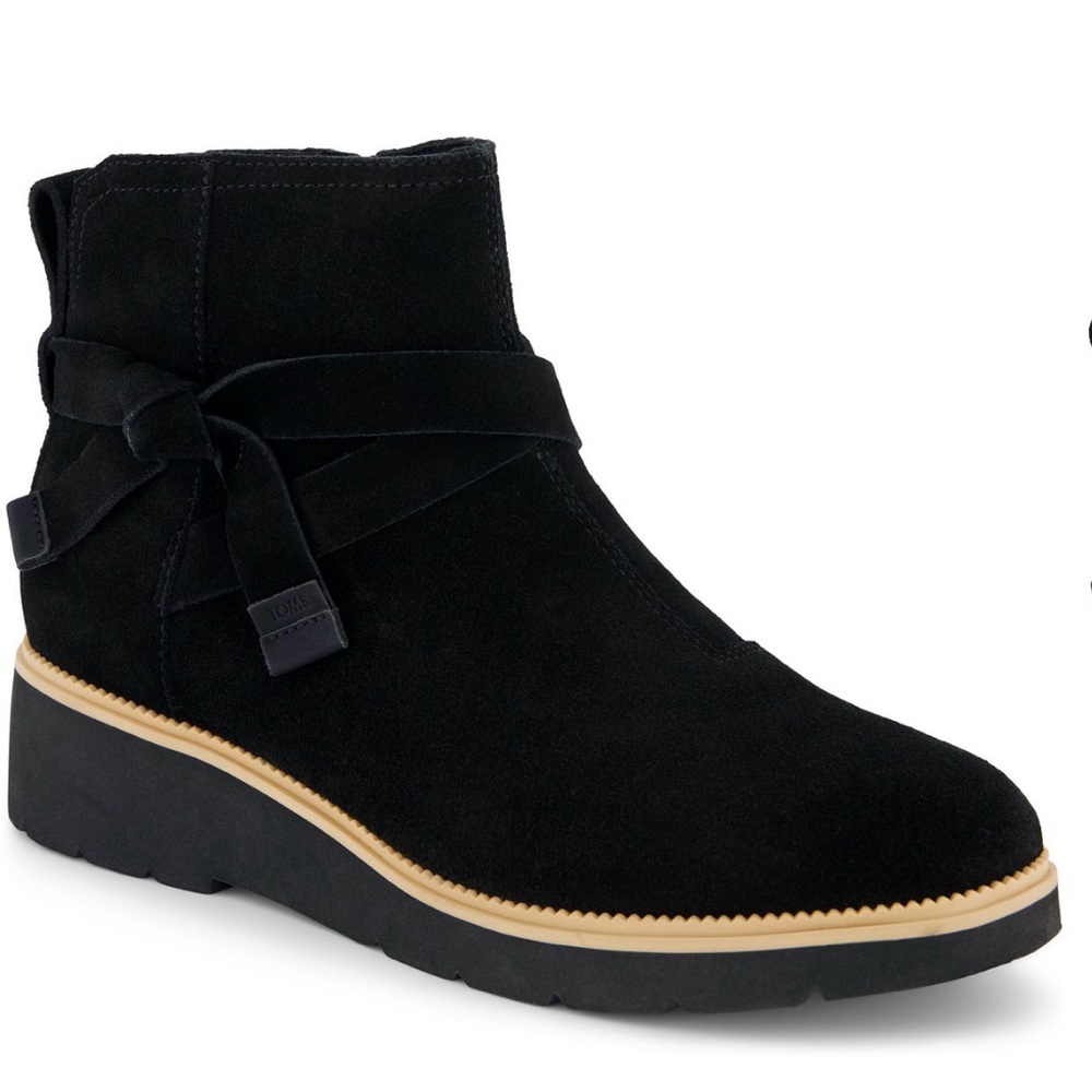 Toms Black Ankle Booties with Tan Sole